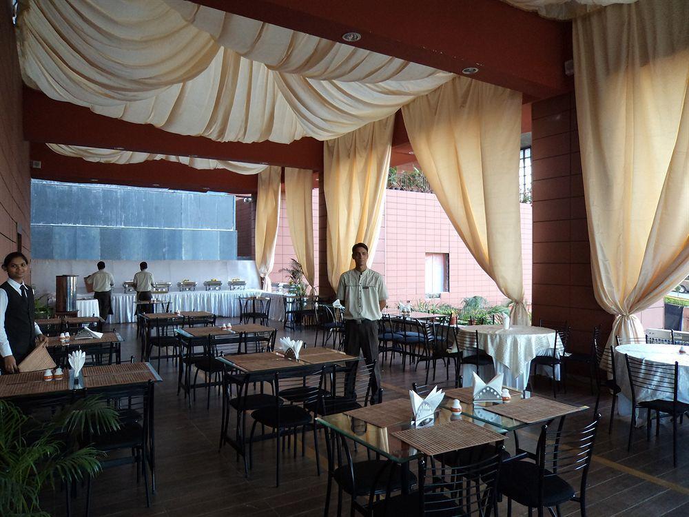 Vits Hotel Pune Luaran gambar